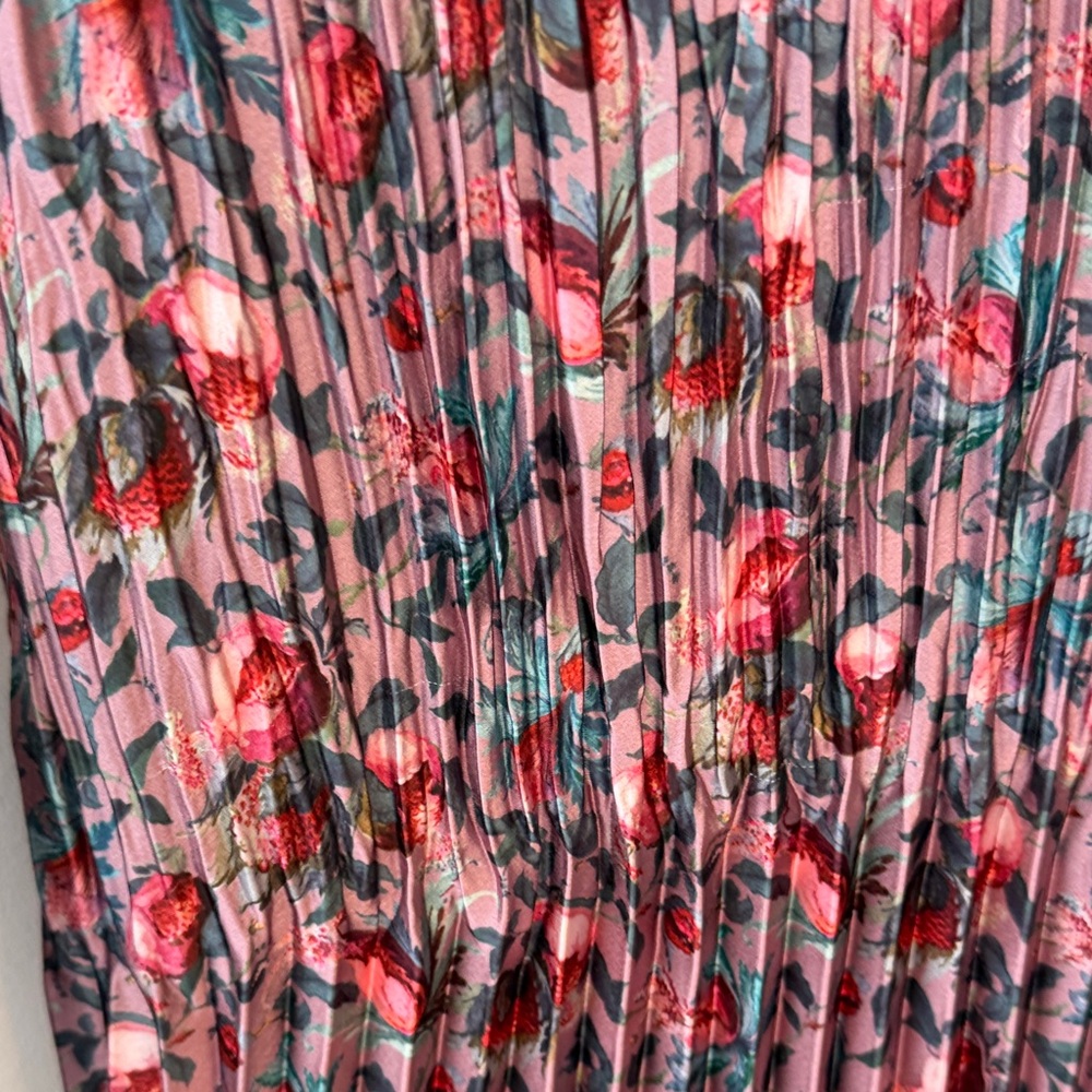 Vince Berry Blooms Pink Multicolor Floral Pleated Blouse Small - Picture 10 of 11